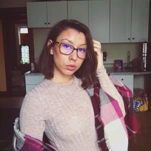 Meet your Posher, Lyndsy